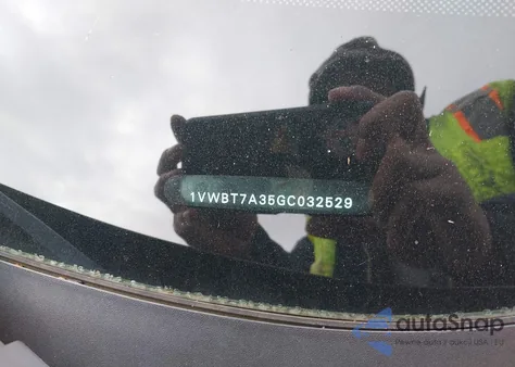 2016 Volkswagen Passat 1.8T Se z USA, uszkodzony, nr VIN 1VWBT7A35GC032529